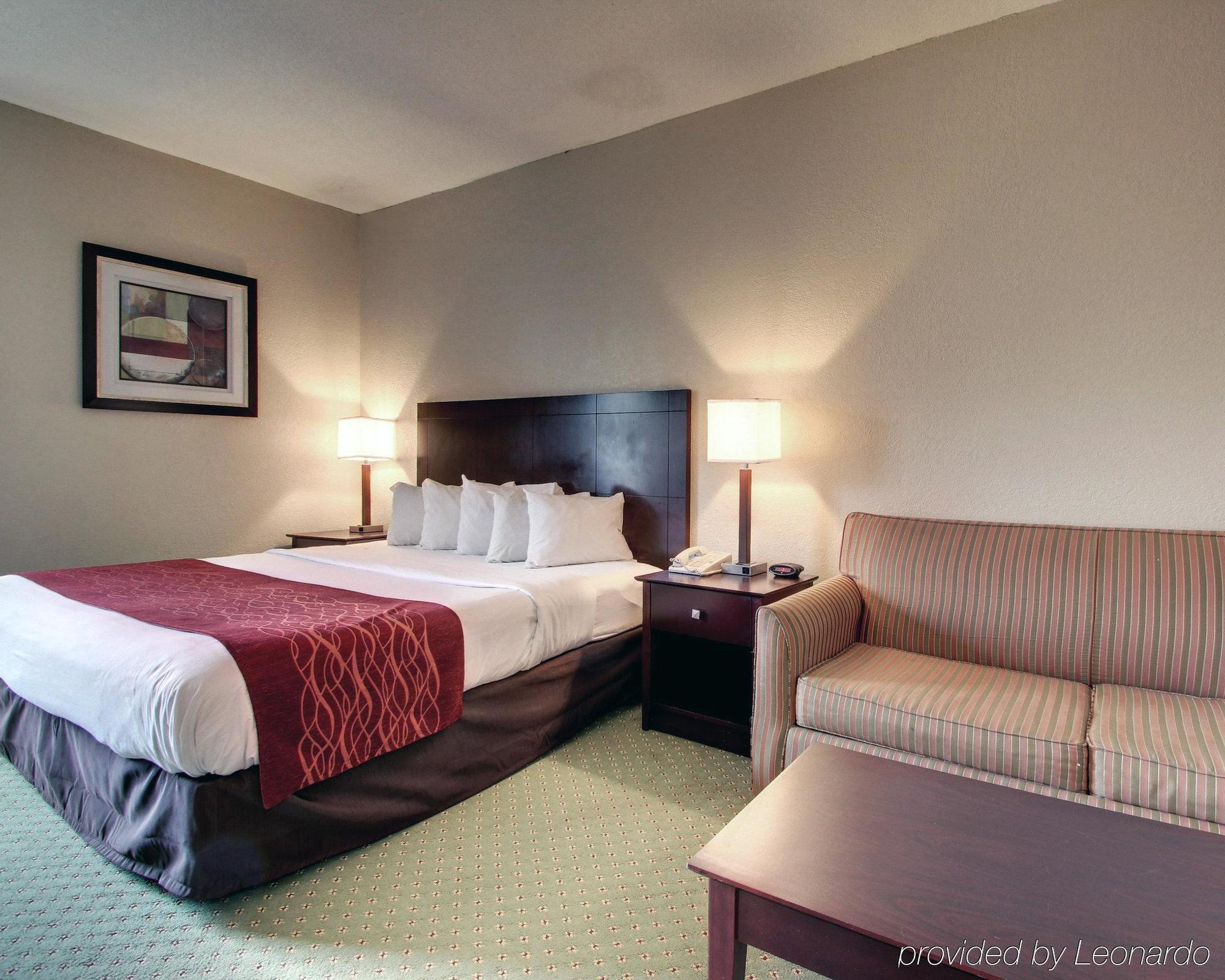 Columbia Inn & Suites Bagian luar foto