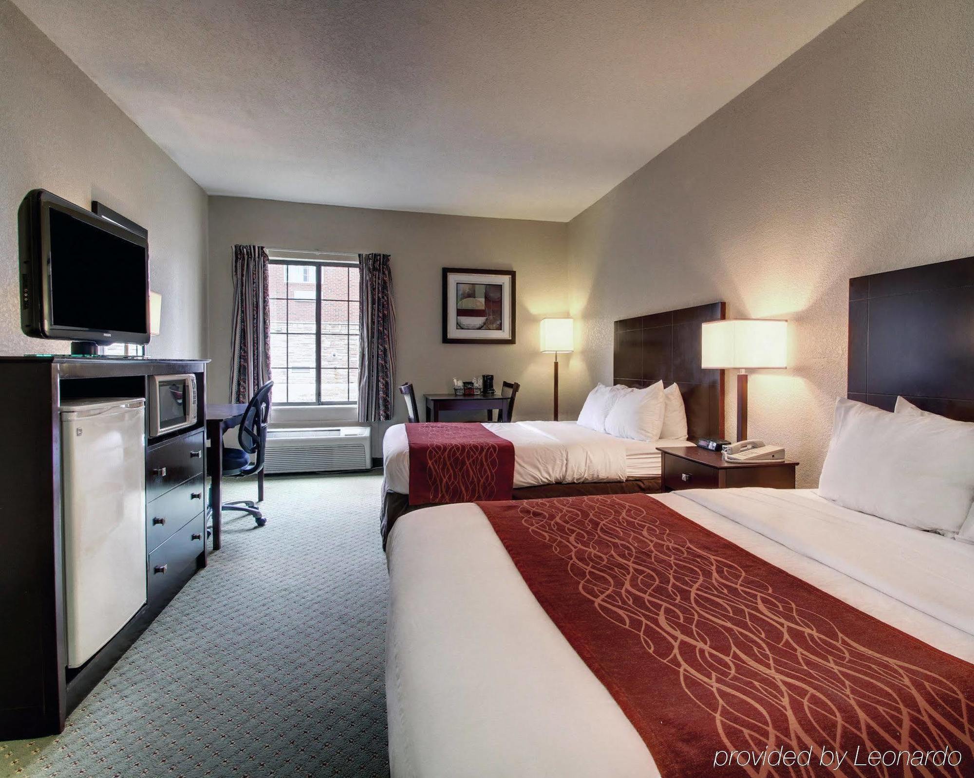 Columbia Inn & Suites Bagian luar foto